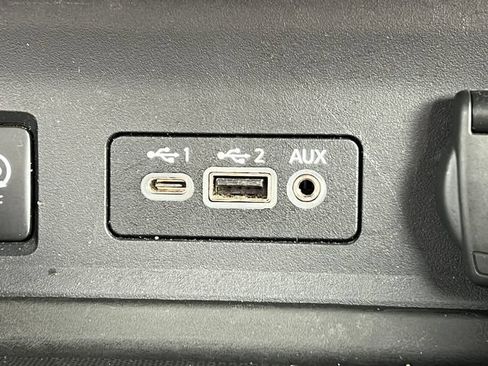 Used 2024 Nissan Sentra SV FWD image 7