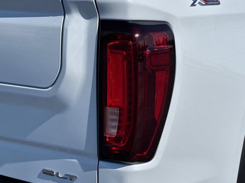 Used 2026 GMC Sierra 1500 SLT w/ SLT Premium Plus Package AWD/4WD image 50