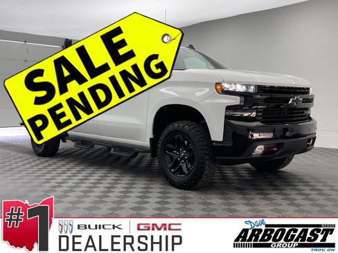 Used 2021 Chevrolet Silverado 1500 LT Trail Boss w/ Convenience Package II AWD/4WD image 1