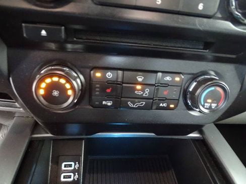 Used 2018 Ford F150 XLT w/ Equipment Group 302A Luxury AWD/4WD image 11