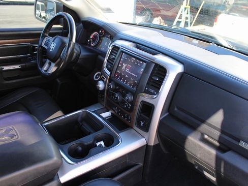 Used 2018 RAM 1500 Laramie w/ Convenience Group image 18