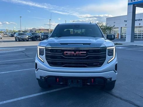 Used 2022 GMC Sierra 1500 AT4 w/ AT4 Premium Package AWD/4WD image 30