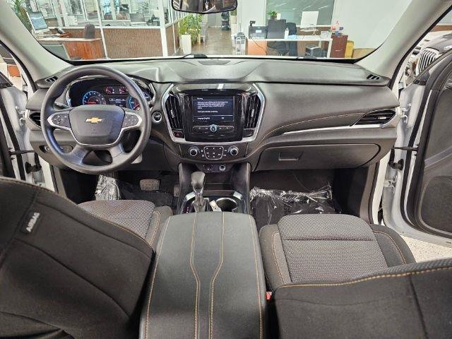 Used 2021 Chevrolet Traverse LS AWD/4WD image 15