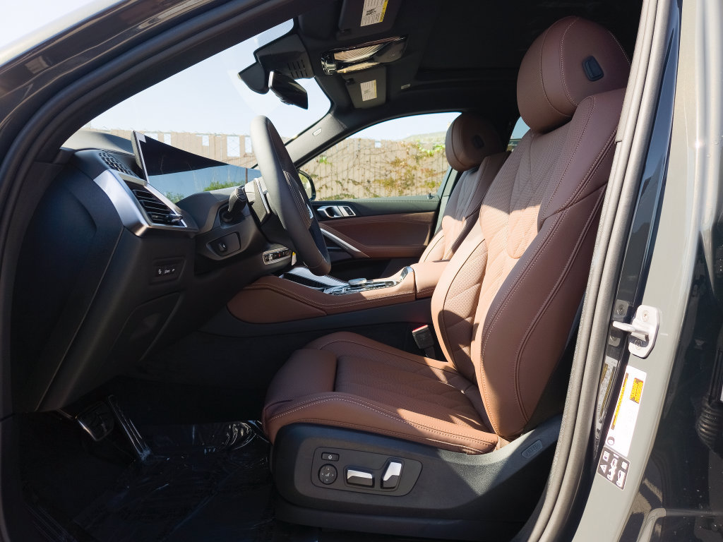 New 2027 BMW X6 xDrive40i w/ Premium Package AWD/4WD image 7