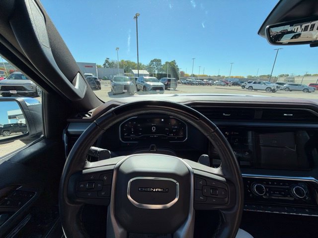 Used 2023 GMC Sierra 1500 Denali w/ Technology Package AWD/4WD image 17