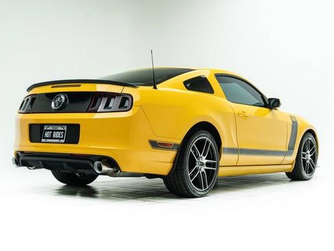 Used 2013 Ford Mustang Boss 302 w/ Boss 302 Accessory Pkg RWD image 12