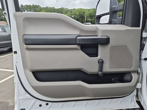 Used 2018 Ford F250 XL w/ XL Value Package AWD/4WD image 19