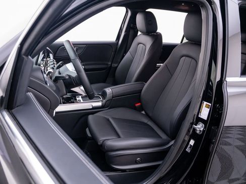 Used 2026 Mercedes-Benz GLB 250 image 16