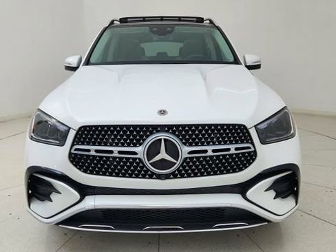 Used 2024 Mercedes-Benz GLE 450e 4MATIC w/ AMG Line Exterior image 2