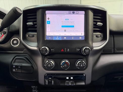 Used 2024 RAM 2500 Big Horn image 21