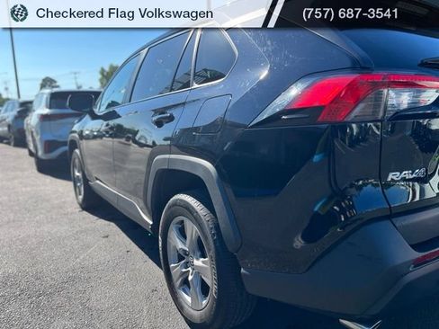Used 2024 Toyota RAV4 XLE AWD/4WD image 8