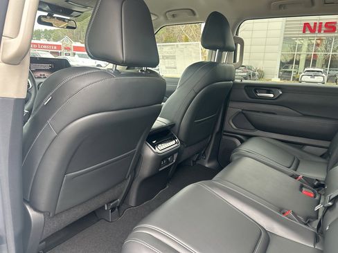 New 2026 Nissan Armada SV image 12