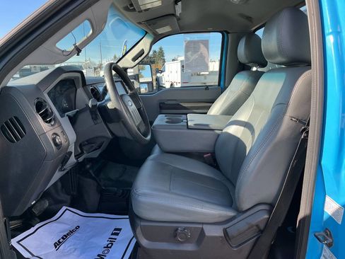 Used 2012 Ford F550 4x4 Regular Cab Super Duty w/ Payload Upgrade Pkg image 10