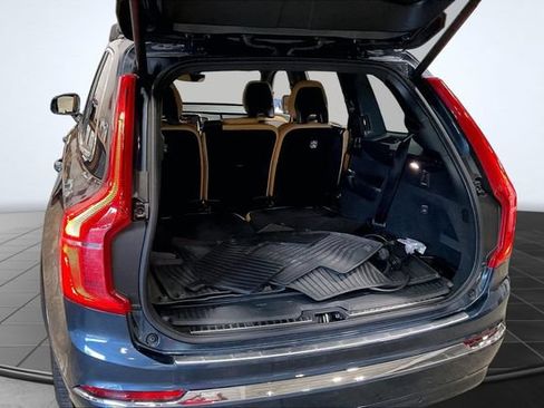 Certified 2025 Volvo XC90 T8 Ultra w/ Protection Package Premier AWD/4WD image 7