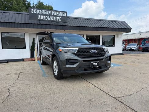 Used 2020 Ford Explorer 2WD image 3