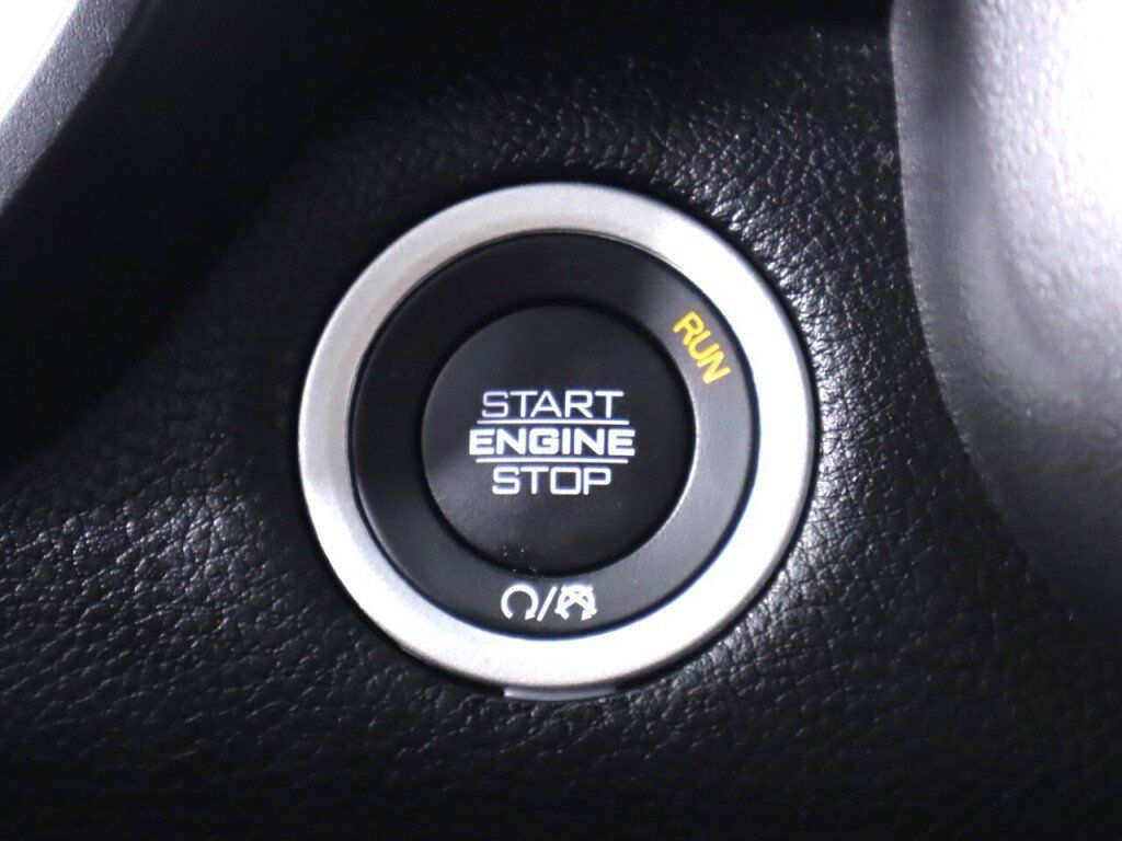 Used 2021 RAM 1500 Laramie AWD/4WD image 26