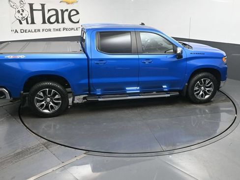 Used 2023 Chevrolet Silverado 1500 LT AWD/4WD image 37