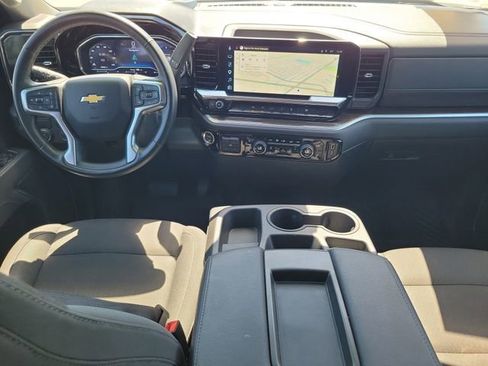 Used 2025 Chevrolet Silverado 1500 LT image 11