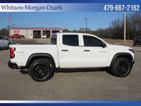 Used 2025 Chevrolet Colorado Trail Boss image 16