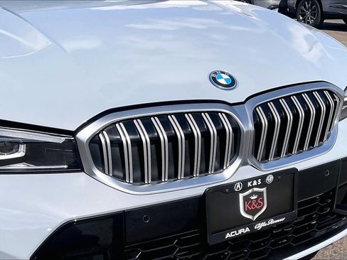 Used 2023 BMW 330e w/ M Sport Package RWD image 26