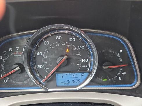 Used 2015 Toyota RAV4 Limited w/ Technology Package image 11