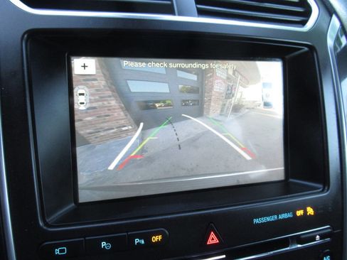 Used 2018 Ford Explorer Limited w/ Equipment Group 301A image 29