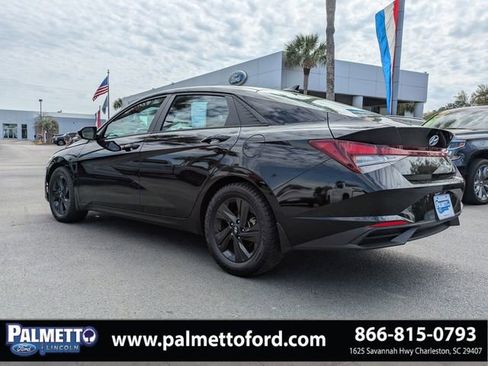 Used 2022 Hyundai Elantra SEL image 6