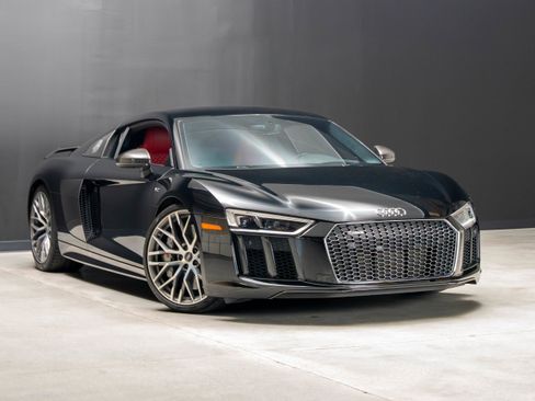Used 2017 Audi R8 V10 plus AWD/4WD image 9