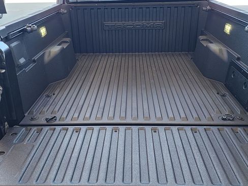 Used 2025 Toyota Tacoma TRD Off-Road w/ TRD Off Road Upgrade Package image 10