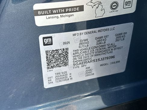 Used 2025 Buick Enclave Preferred FWD image 36
