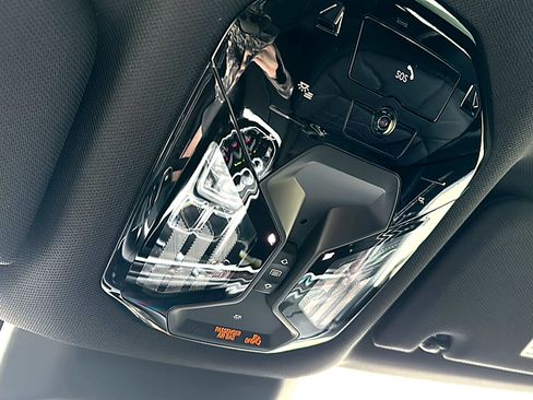 New 2026 BMW 740i RWD image 29