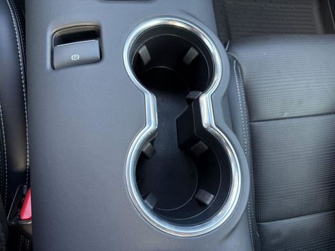 Used 2025 Ford Mustang Premium image 28