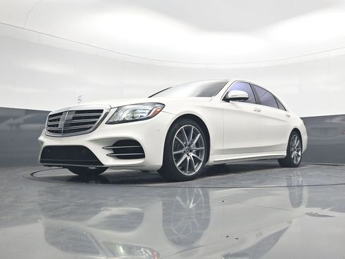 Used 2019 Mercedes-Benz S 560 Sedan image 20
