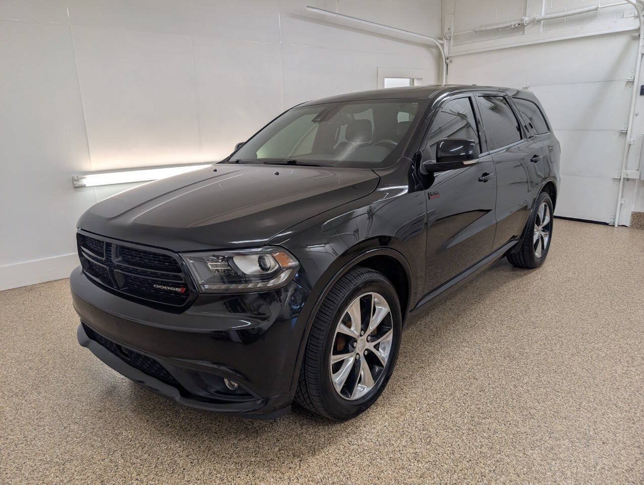 Used 2014 Dodge Durango R/T w/ Technology Group AWD/4WD image 2
