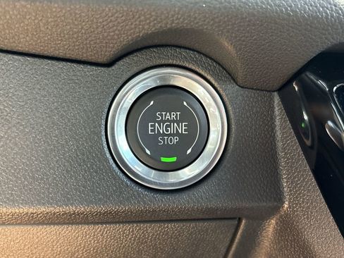 New 2026 Chevrolet Traverse LT image 18