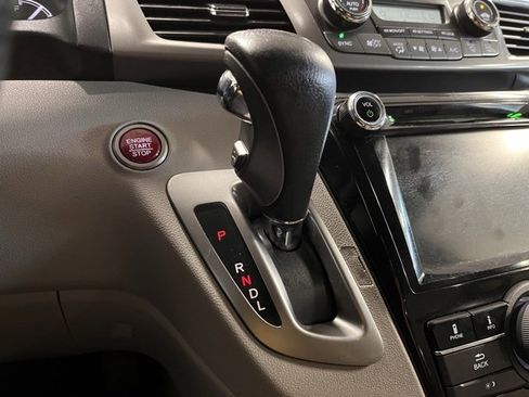 Used 2016 Honda Odyssey SE image 23