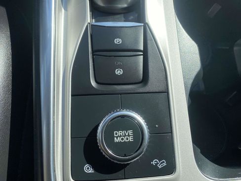 Used 2023 Ford Explorer XLT w/ Equipment Group 202A image 28