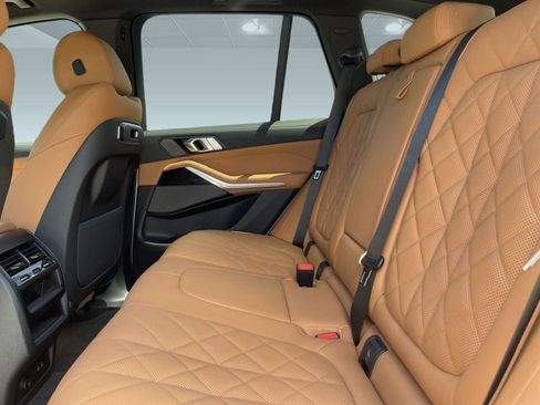 Used 2026 BMW X5 sDrive40i w/ M Sport Package image 27