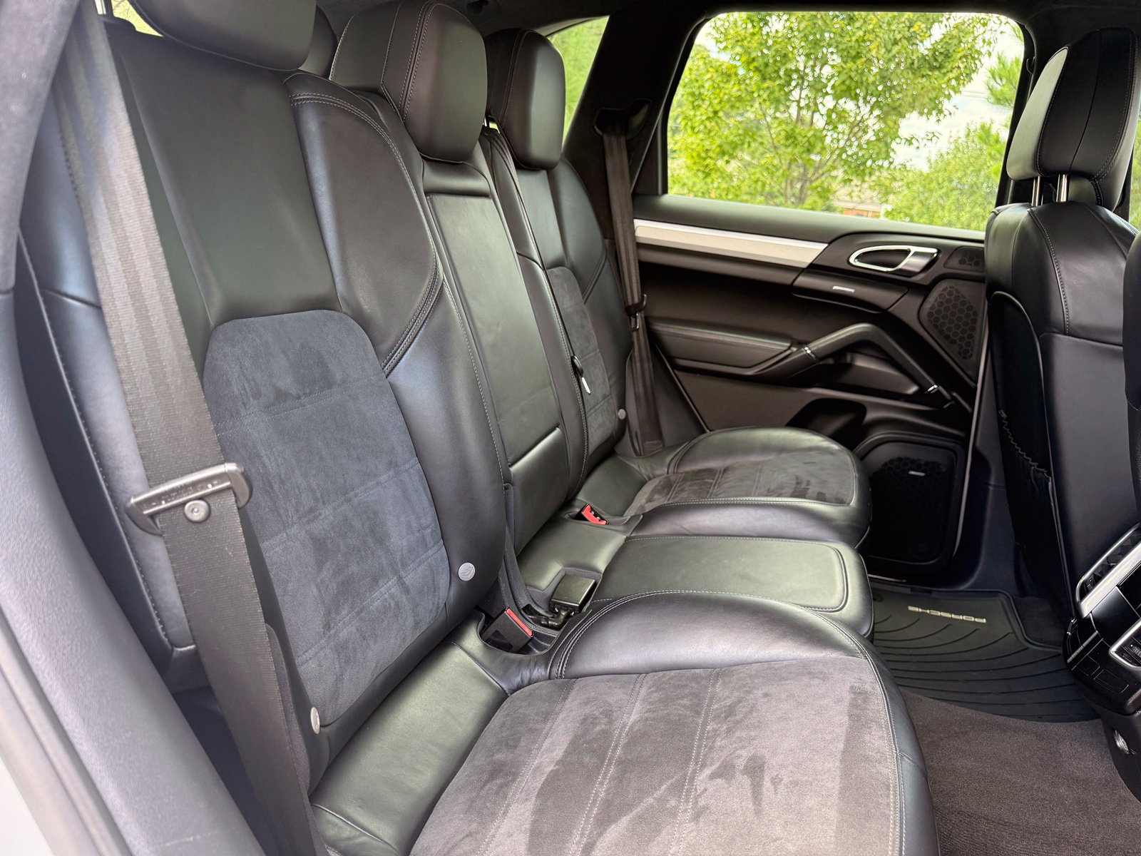Used 2013 Porsche Cayenne GTS AWD/4WD image 41