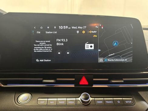Used 2024 Hyundai Elantra Limited FWD image 40