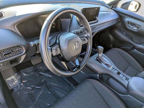 Used 2025 Honda HR-V Sport image 10