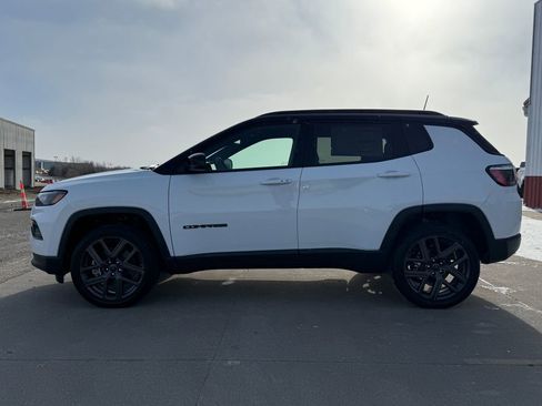 New 2026 Jeep Compass Limited image 8