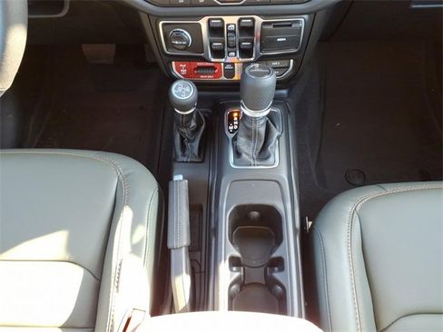 New 2026 Jeep Gladiator Mojave image 24