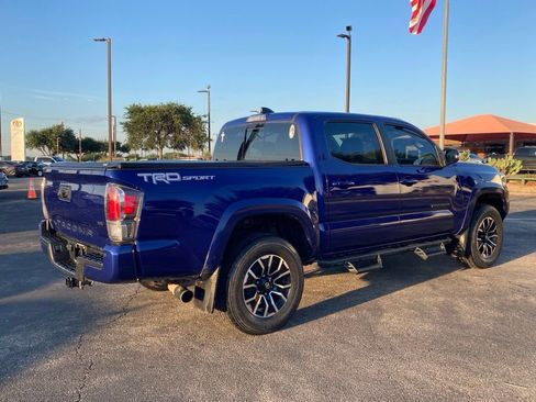 Used 2023 Toyota Tacoma TRD Sport w/ TRD Premium Sport Package RWD image 4