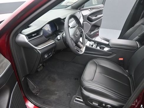 New 2026 Jeep Grand Cherokee Limited w/ Limited Altitude Package image 9