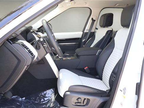 New 2025 Land Rover Discovery S AWD/4WD image 12