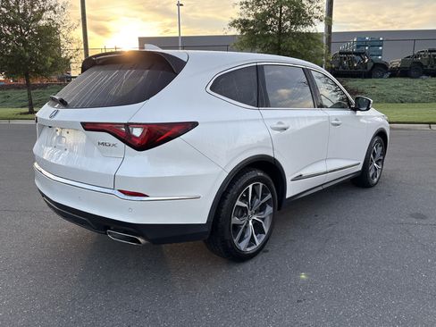 Used 2023 Acura MDX FWD w/ Technology Package image 6