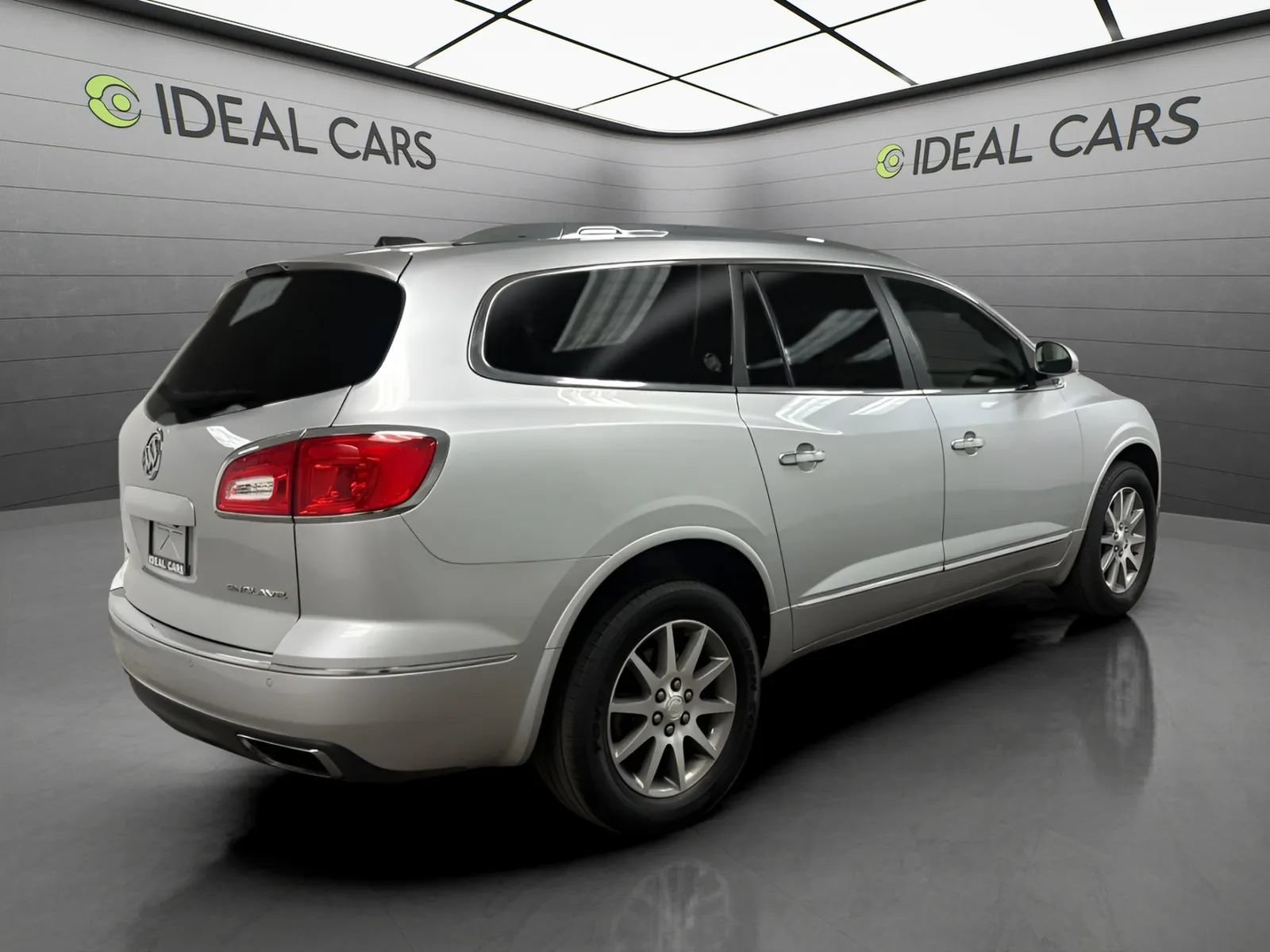Used 2017 Buick Enclave Convenience FWD image 5