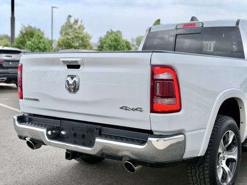 Used 2019 RAM 1500 Laramie AWD/4WD image 17