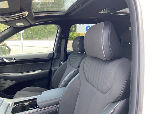 Used 2025 Hyundai Palisade Calligraphy image 18